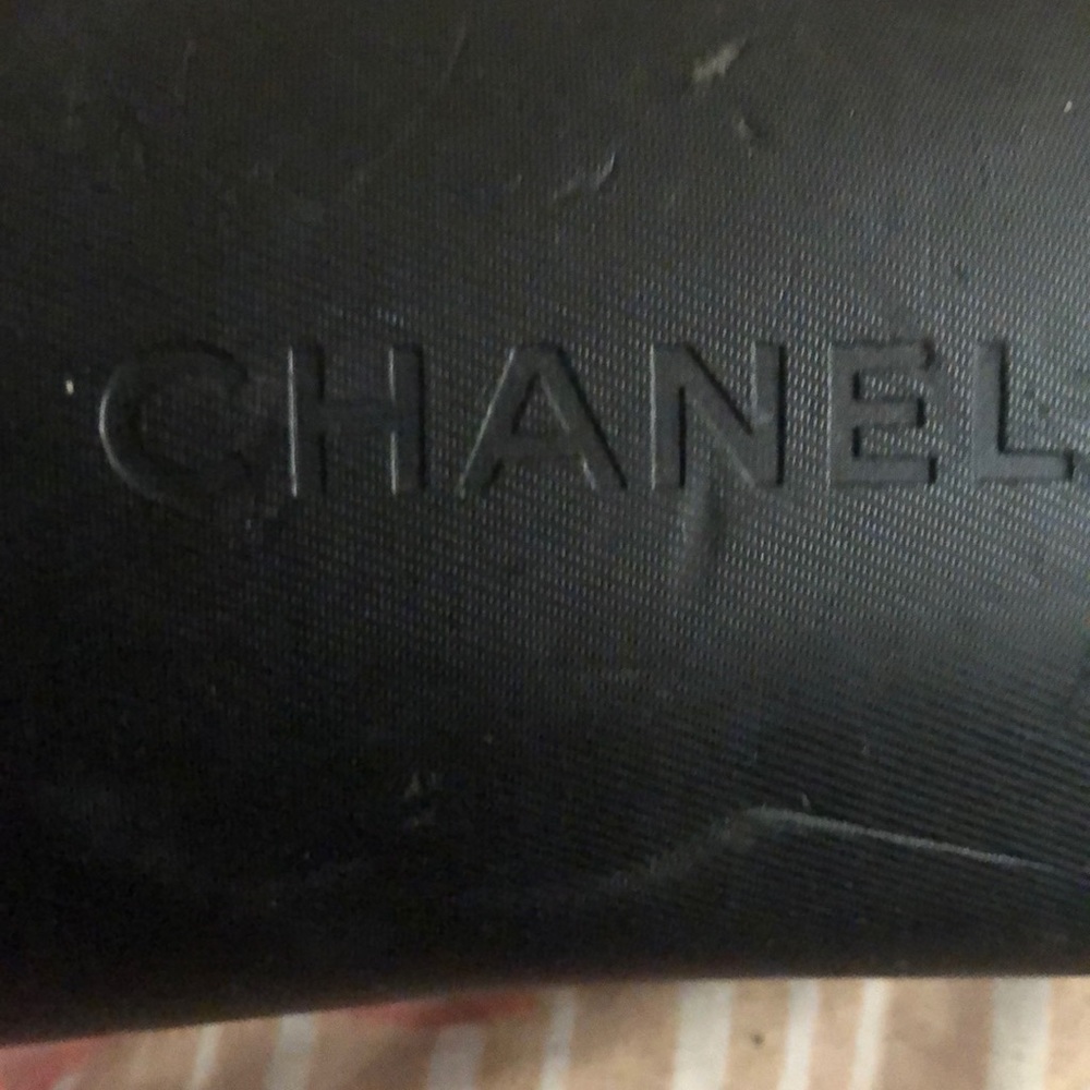 Chanel sparkle shades brown like-new case included - Picture 15 of 16